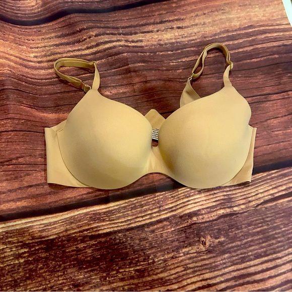 Victoria’s Secret Nude Bra lightly lined 32D - Picture 1 of 5